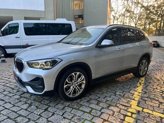 BMW X1 2.0 16V TURBO ACTIVEFLEX SDRIVE20I 4P AUTOMÁTICO BMW X1 2.0 16V TURBO ACTIVEFLEX SDRIVE20I 4P AUTOMÁTICO